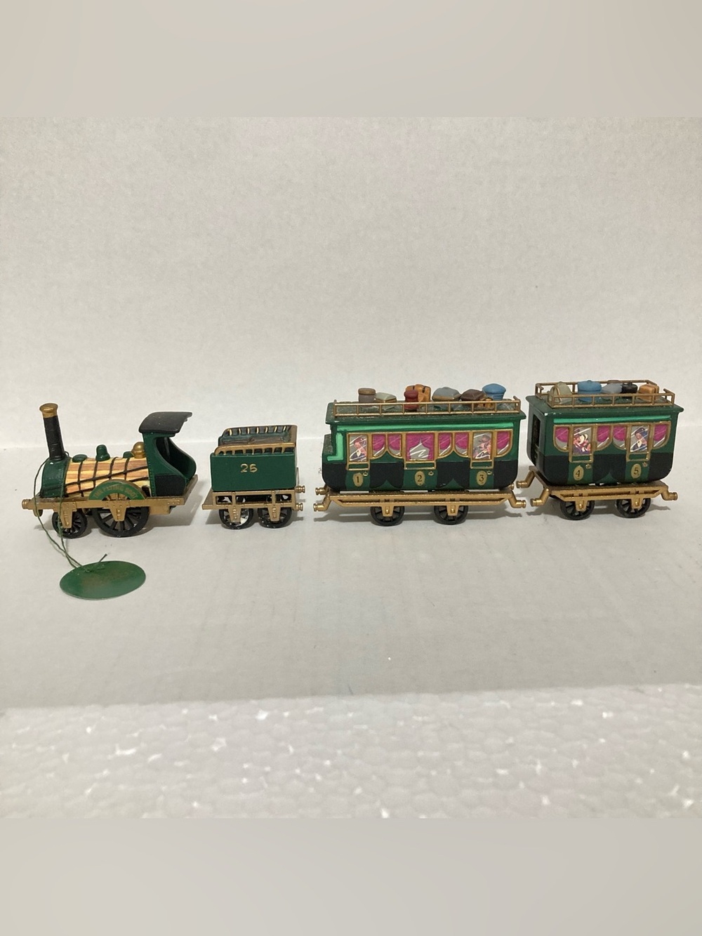 Vintage 1990 Heritage Village Collection The Flying Scot” Train. Retired 1998